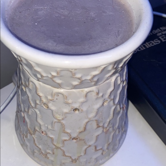 candle holder, makeup box, picture hanger - Picture 1 of 3